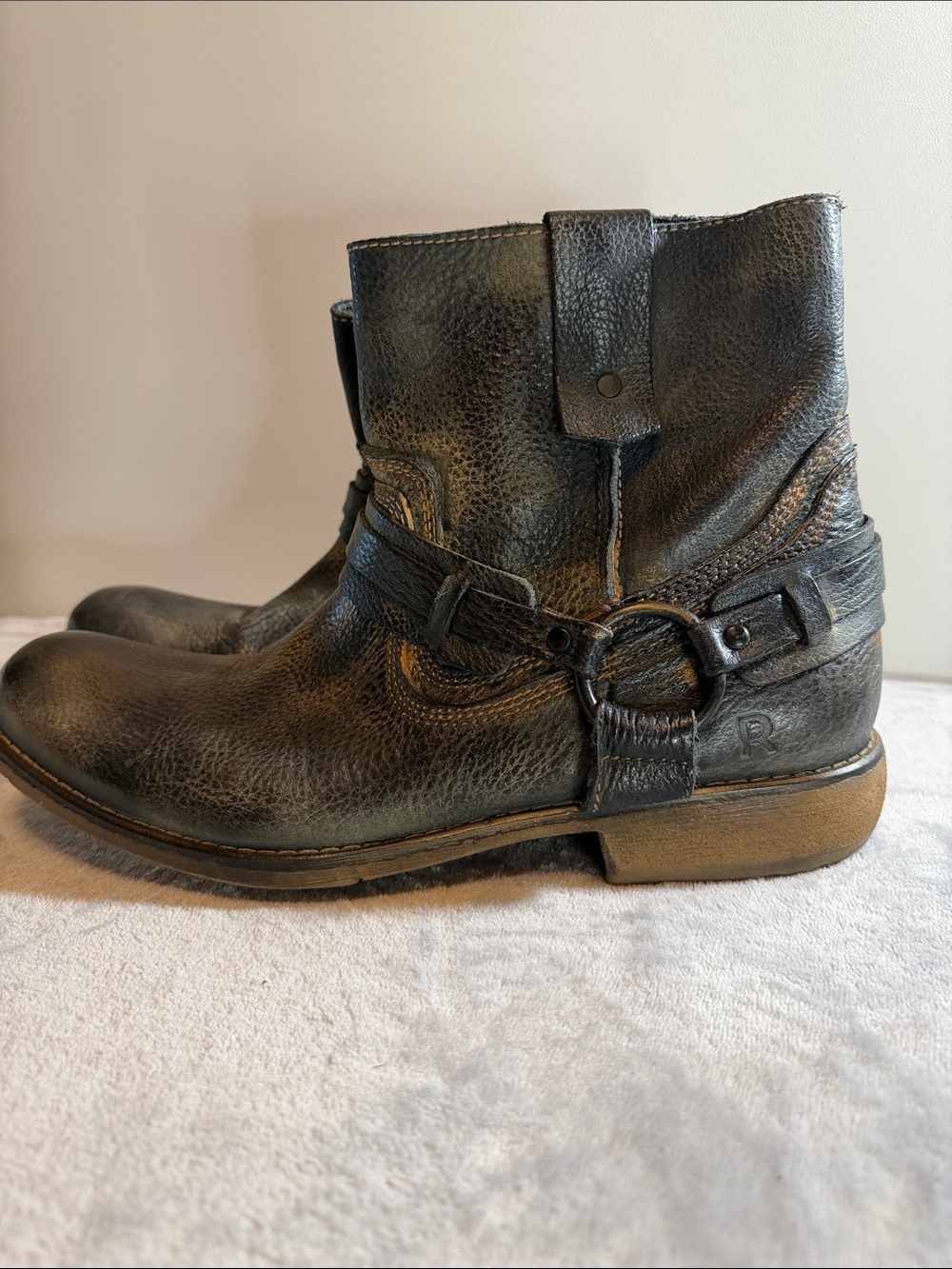 Roan Men's Black Leather RustBoots